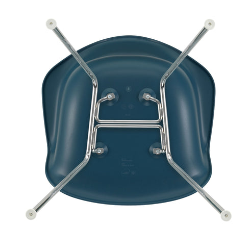 Cadeira de Braços em Plástico Eames DAX / Base Cromada